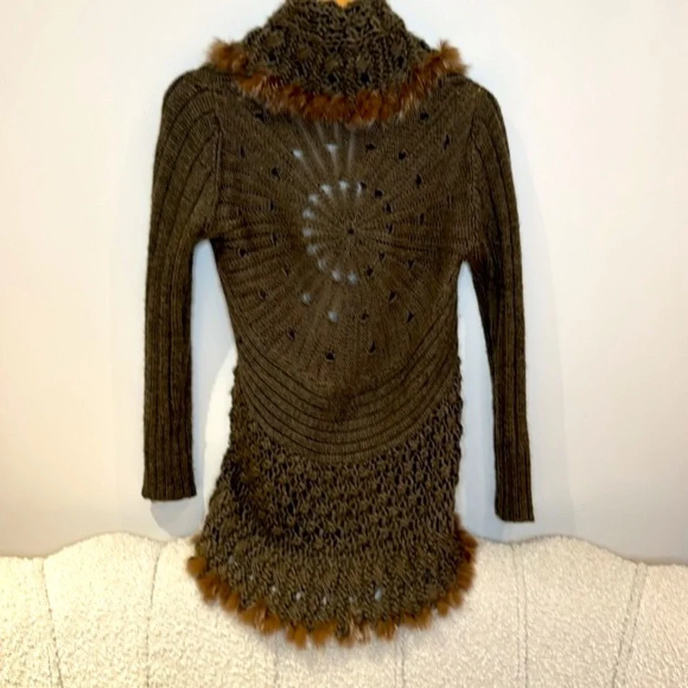 (M) #173 Unique style NESS sweater - Picture 2 of 2